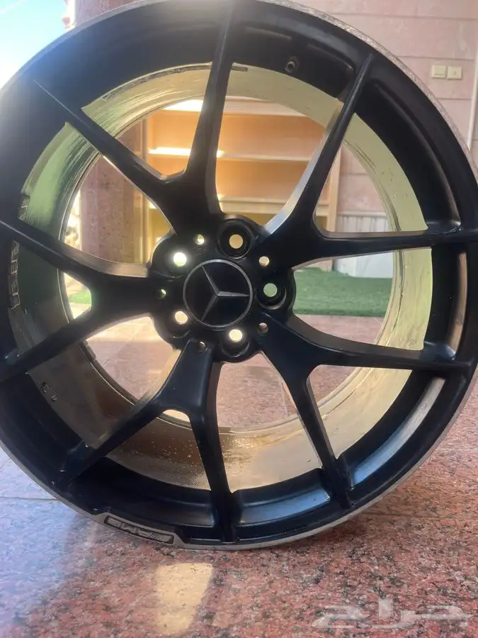 جنوط مرسيدس طقم نضيفه جدا 1