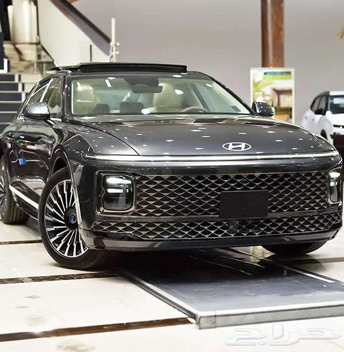 هيونداى ازيرا _ 2026 _( كلاسيك _ بريميوم _ كاليجرافى ) 10