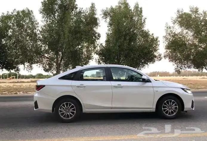 تويوتا يارس Y سعودي 2026 ممشي قليل 2 ألف فقط 6