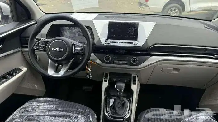 كيا كارينز ستاندر مطور 2025 8