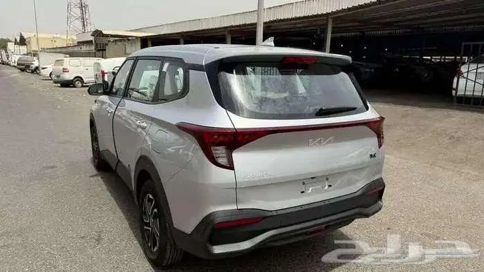 كيا كارينز ستاندر مطور 2025 11