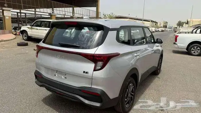 كيا كارينز ستاندر مطور 2025 15