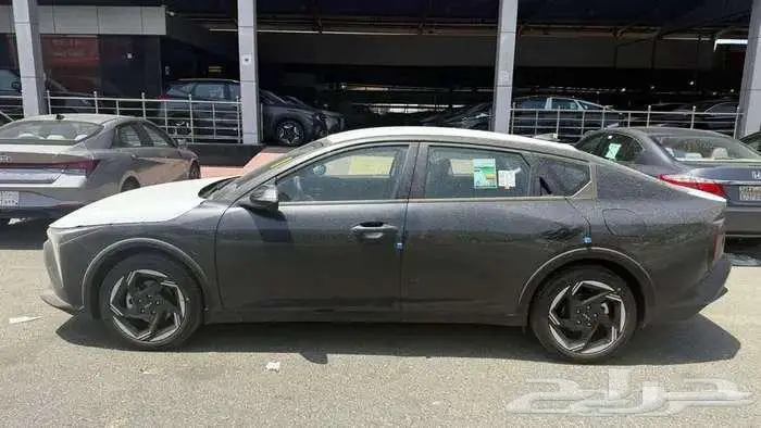 كيا k4 نص فل 2000 فتحة سقف 2026 7