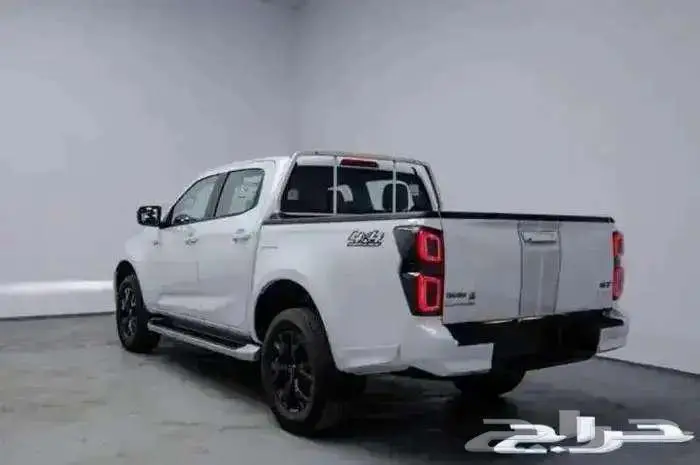 ايسوزو جى تى 2025 4