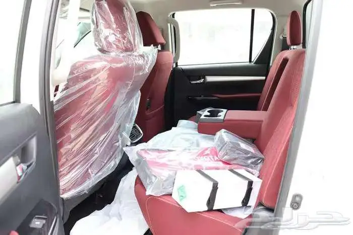 تويوتا هايلوكس فل كامل بنزين 12