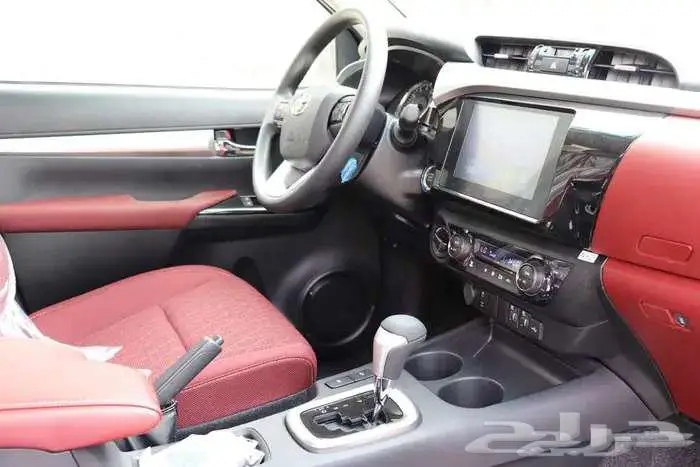 تويوتا هايلوكس فل كامل بنزين 13