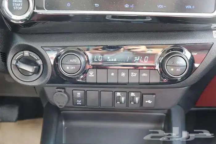 تويوتا هايلوكس فل كامل بنزين 21