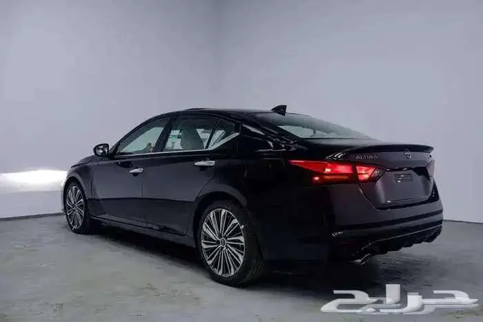 نيسان-التيما S-SVموديل 2025 12