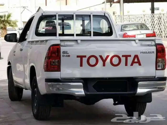 تويوتا هايلكس غمارة GL ديزل 2024 5