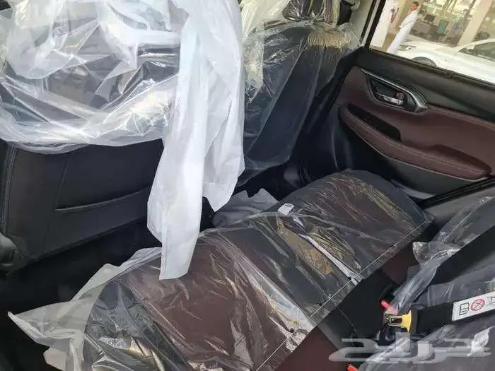 تويوتا اوربان كروزر فل كامل 4