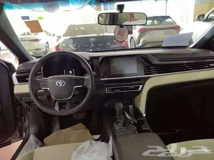 كامري اي الموديل 2025 10