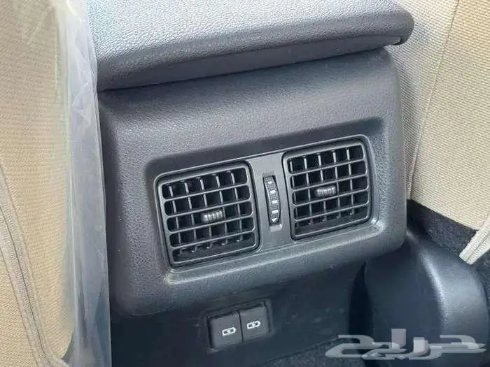 تويوتا كامري Le بنزين 2025 بالنقد والتقسيط 14