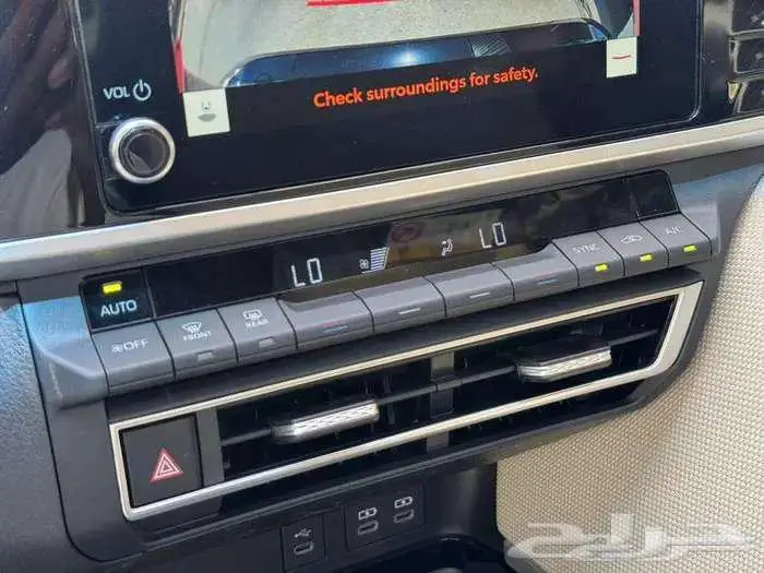 تويوتا كامري Le بنزين 2025 بالنقد والتقسيط 22