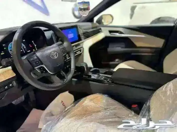 تويوتا كامري 2025 LE 5