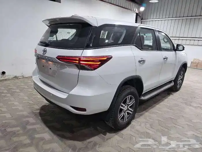 تويوتا فورشنر 2025 ديزل و بنزين بدون دبل كاش واقساط 5