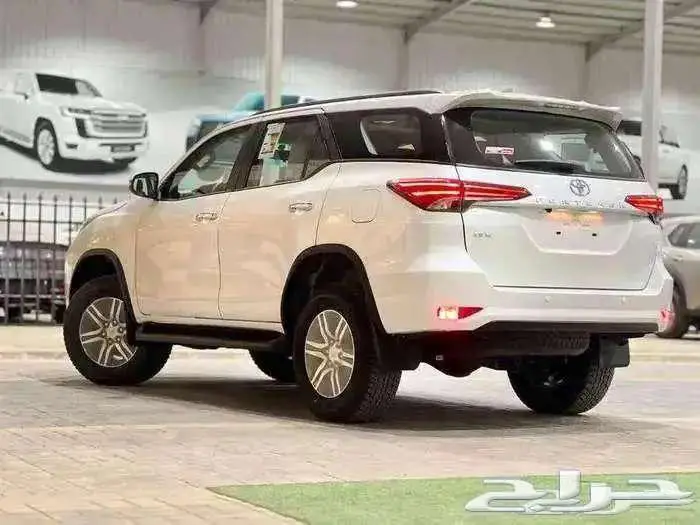 تويوتا فورتشنر 2025 بنزين قسط شهري 1549 1