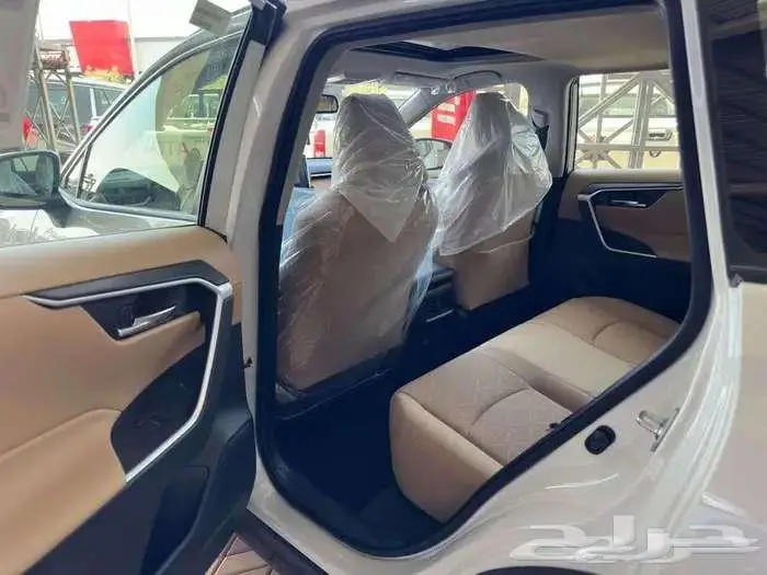 تويوتا راف فور XLE بصمه فتحه شنطه كهرباء 2025 نقد وتقسيط 13