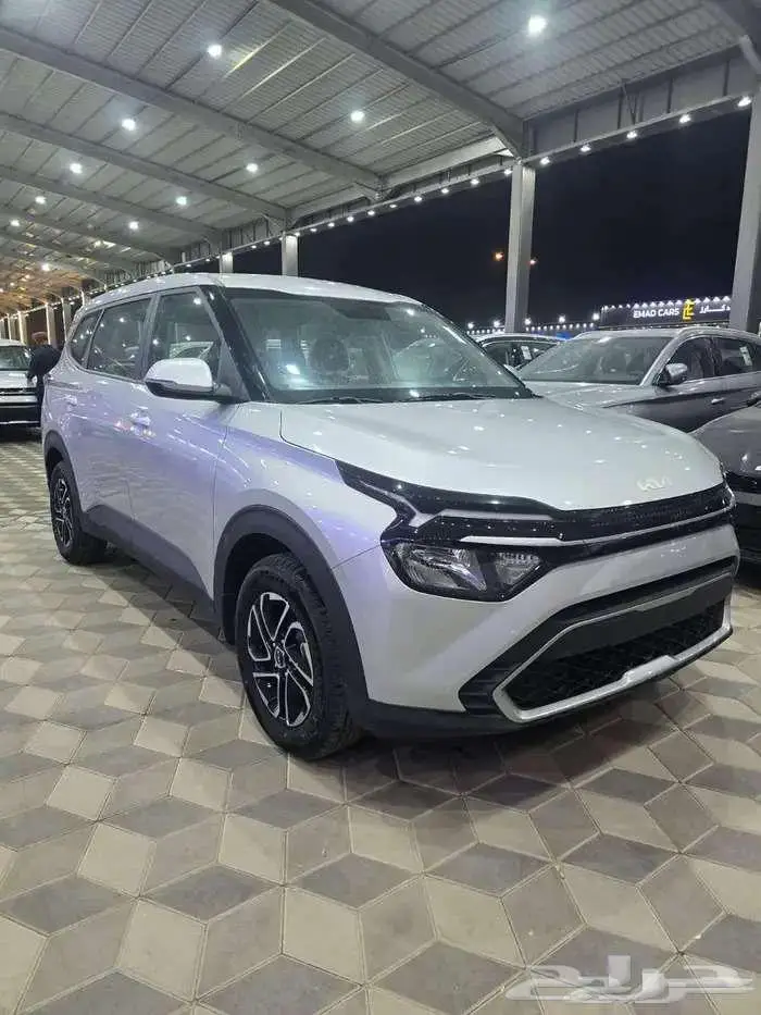 كيا كارينز نص فل 2025 2