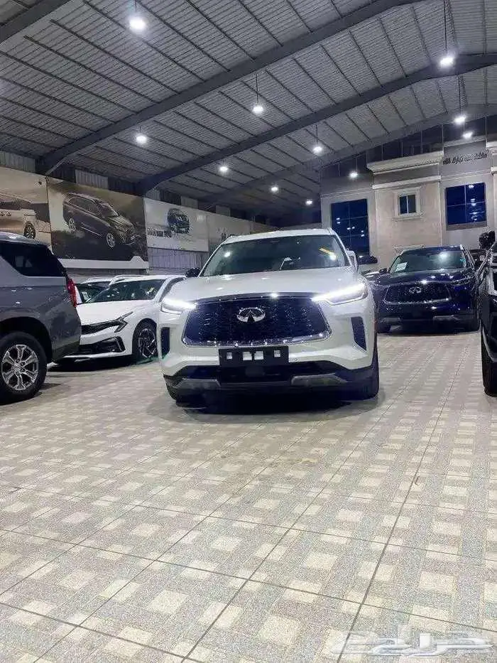 انفينتي QX60 3