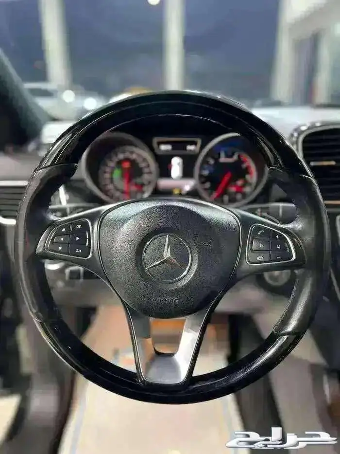 GLE 43 - 2018 - 129.000KM 10