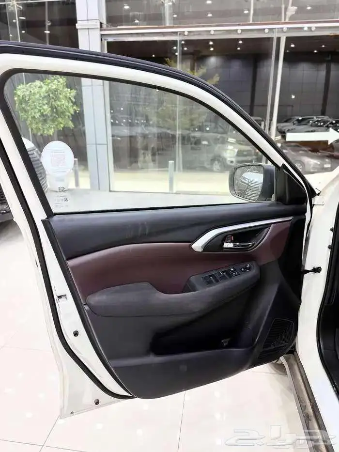 تويوتا اوربان 2026 كاش وقسيط 16