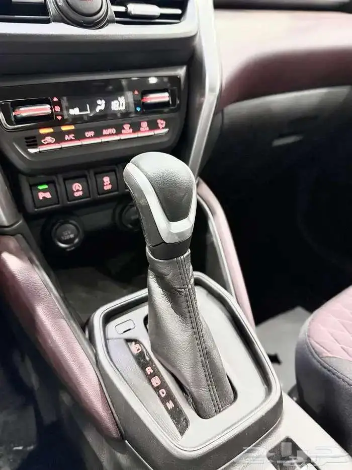 تويوتا اوربان 2026 كاش وقسيط 9