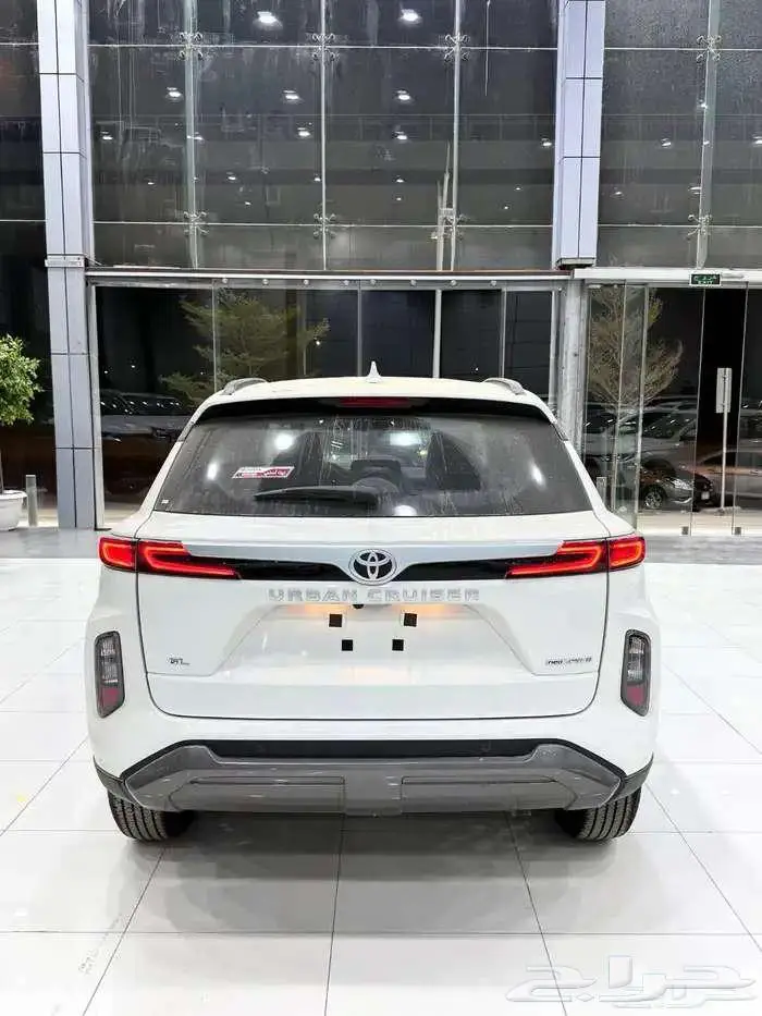 تويوتا اوربان 2026 كاش وقسيط 13
