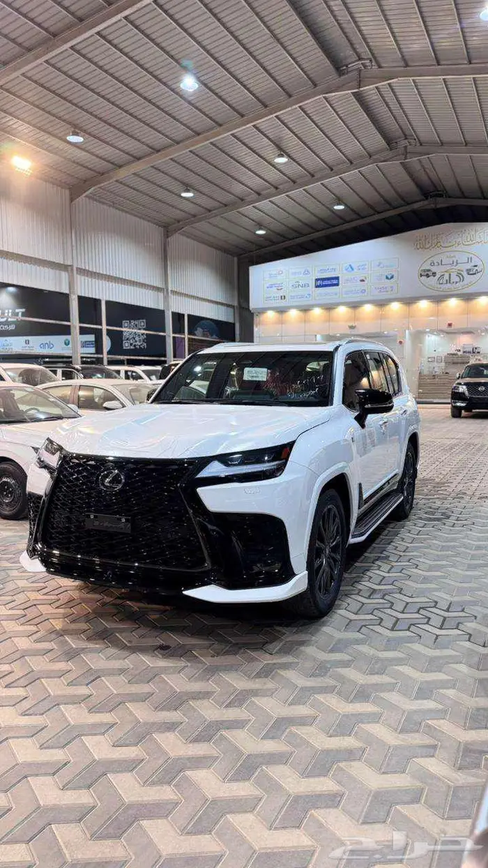 لكزس اف سبورت سعودي 2025 2