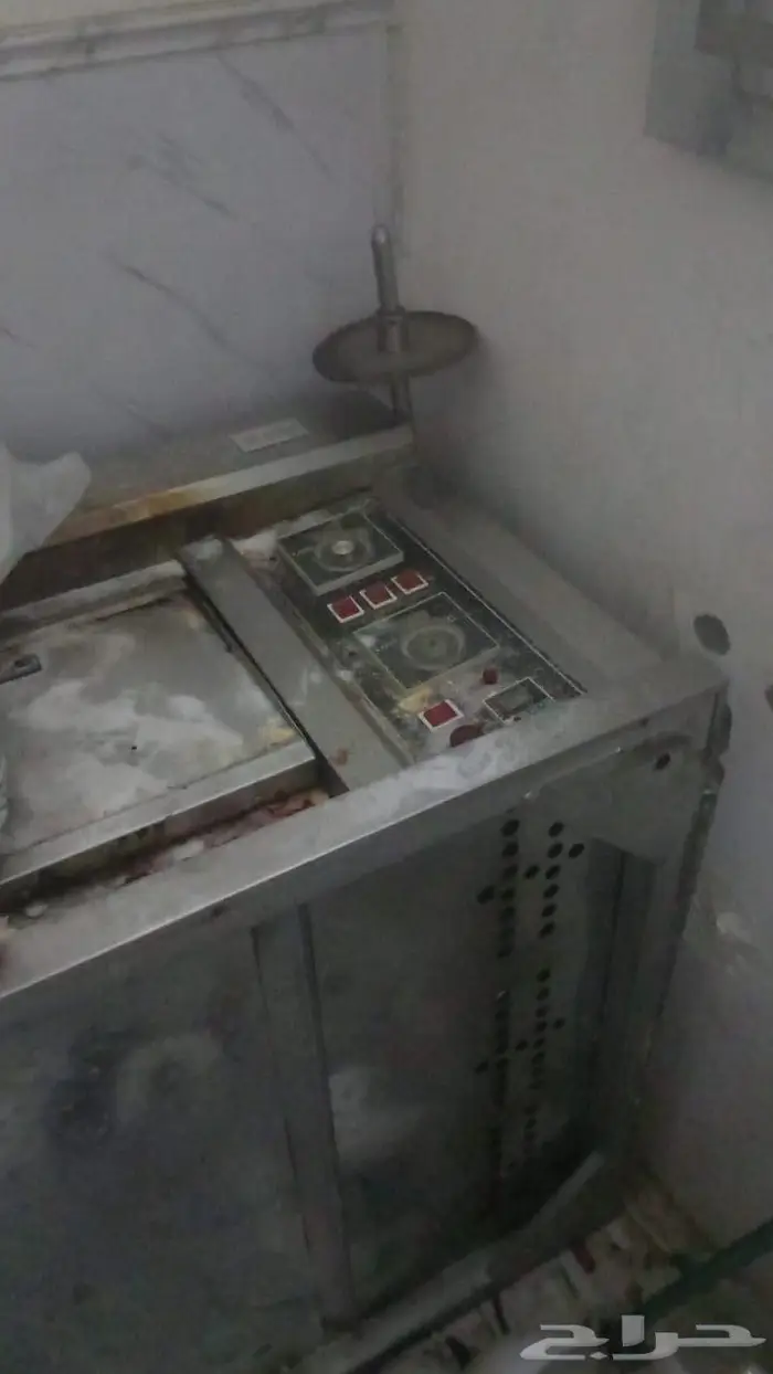 فرن بيتزا يشتغل كهرباء وغاز 1