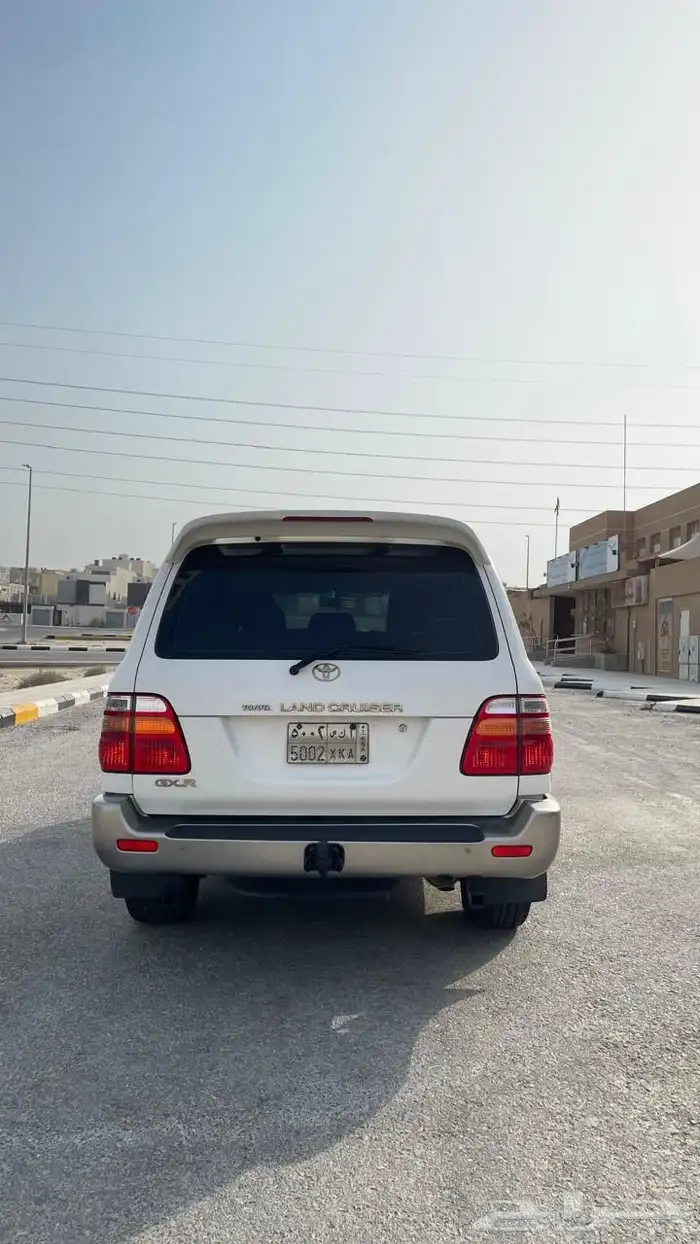 2002. لاندكروزر تايوتا 2