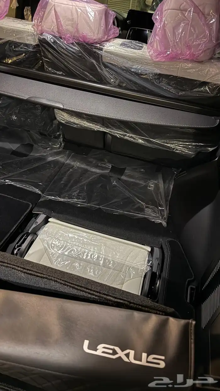 للبيع لكزس 2023 على حال الوكاله 12