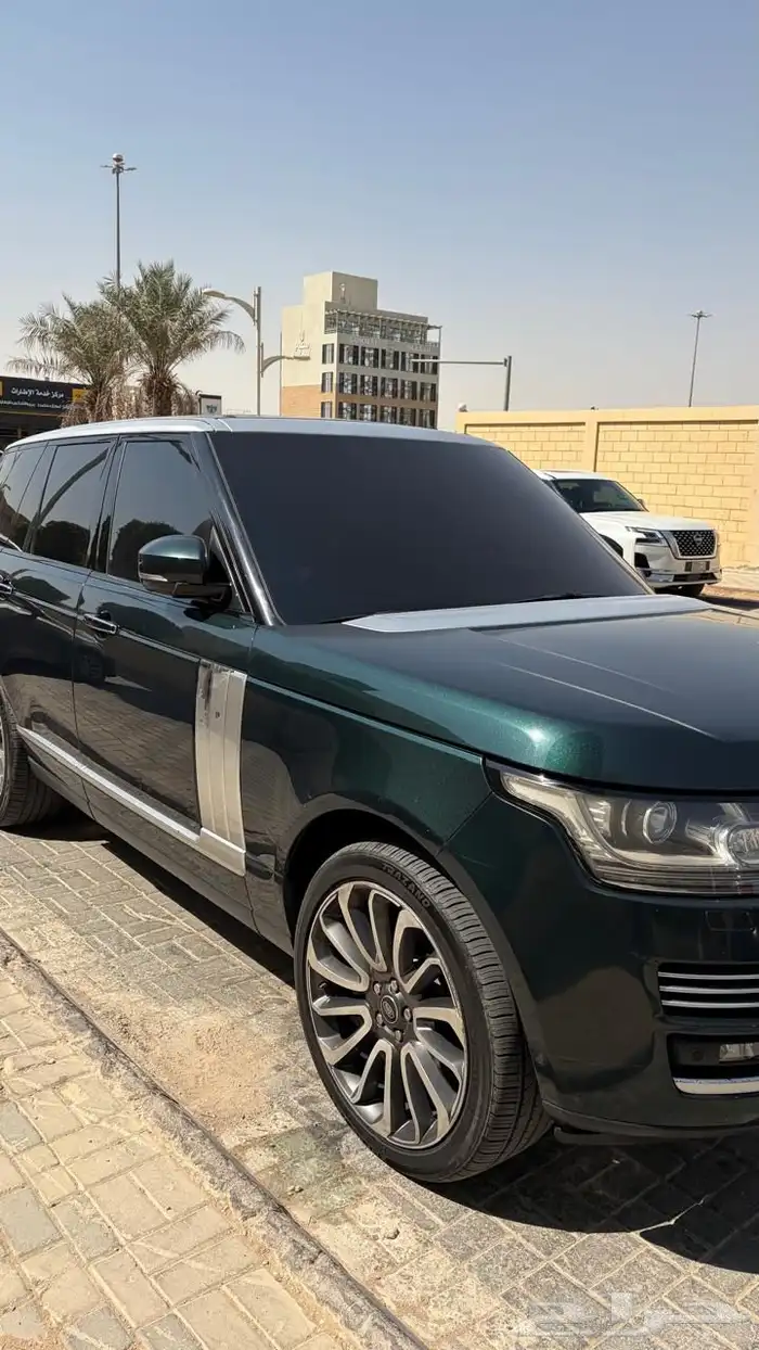 رنج روفر 2015 مواصفات خاصه لون زيتي 13
