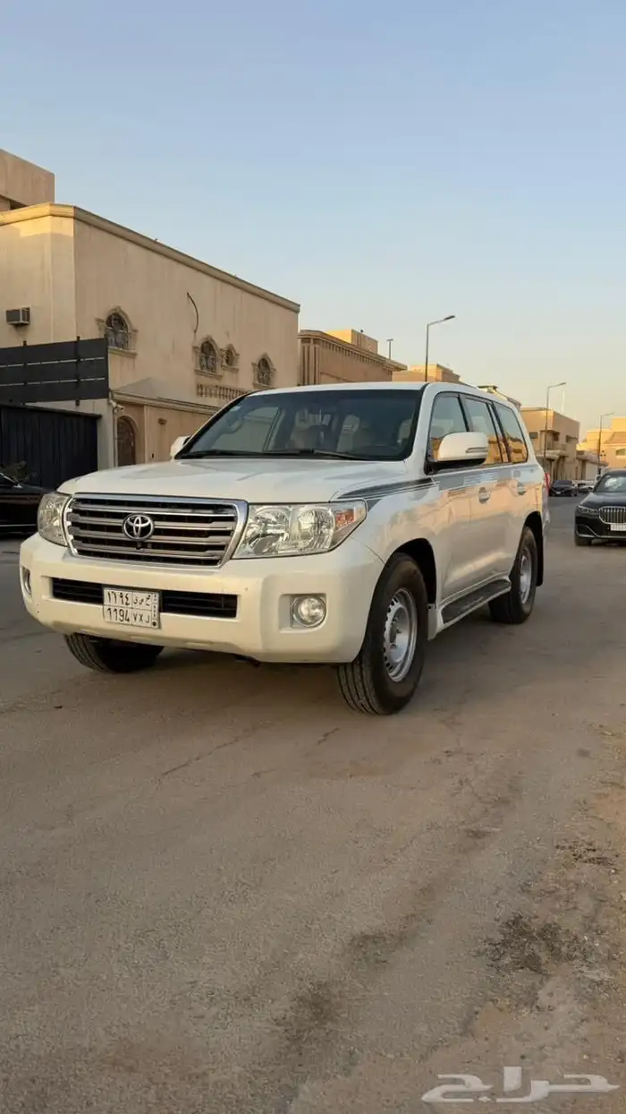 للبيع لاند كروزر 2014 1