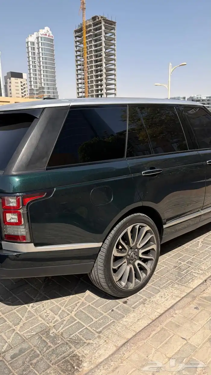 رنج روفر 2015 مواصفات خاصه لون زيتي 17