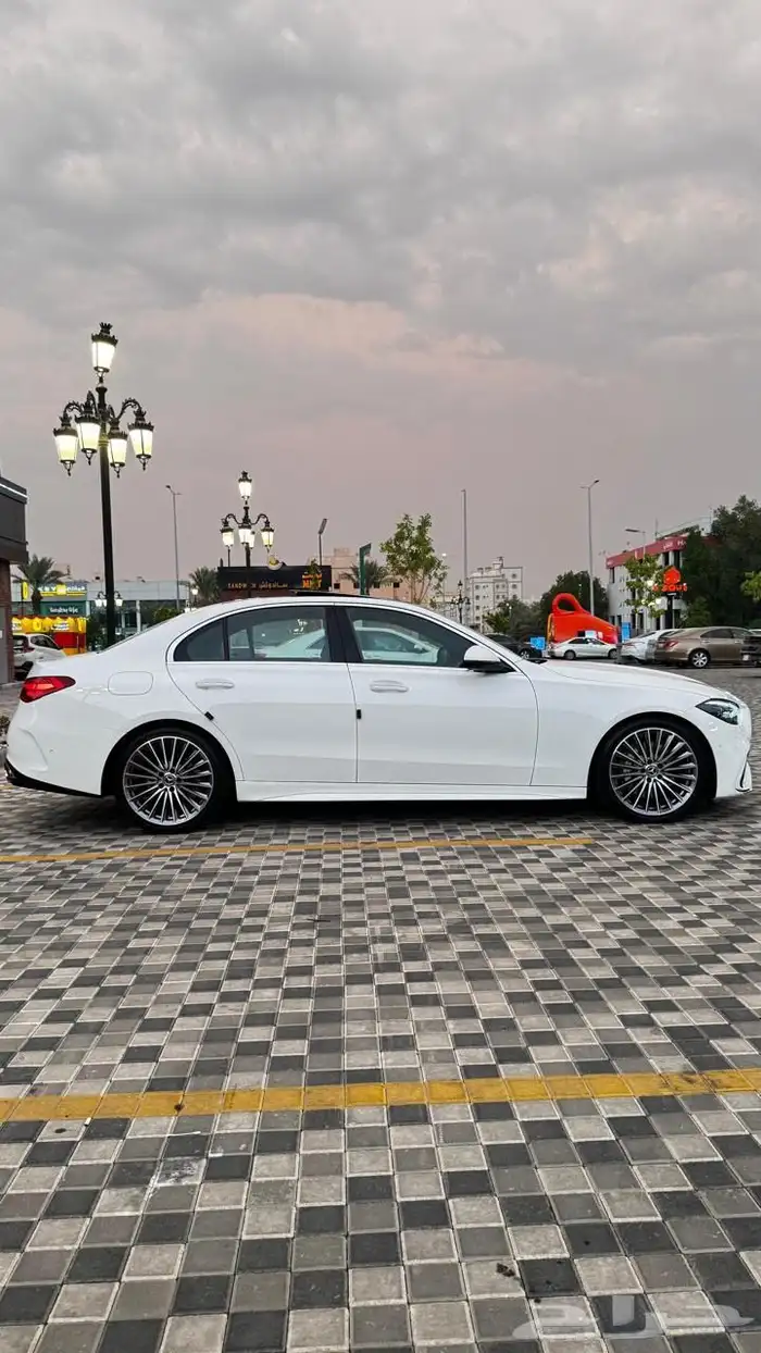 للبيع مرسيدس c300 10