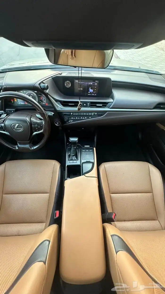 لكزس 2020 هايبرد 13