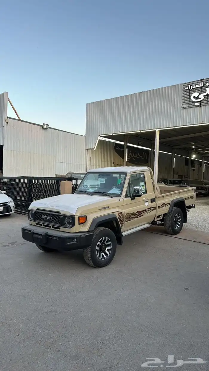 تويوتا شاص 2025 فل كامل رفرف بنزين اوتماتيك سعودي جديد 0