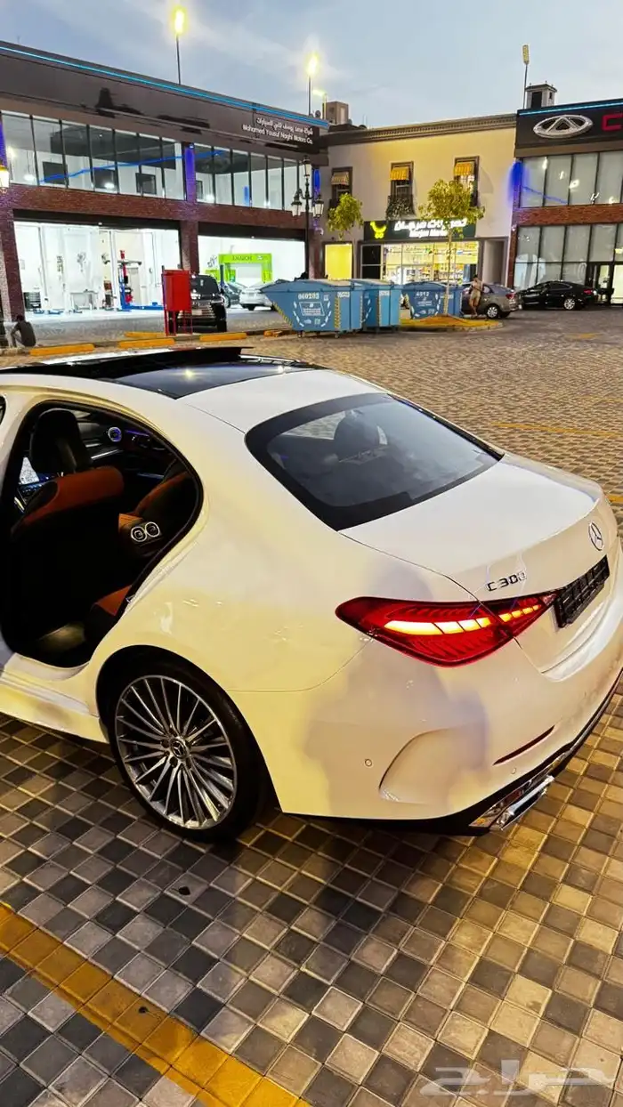 للبيع مرسيدس c300 18