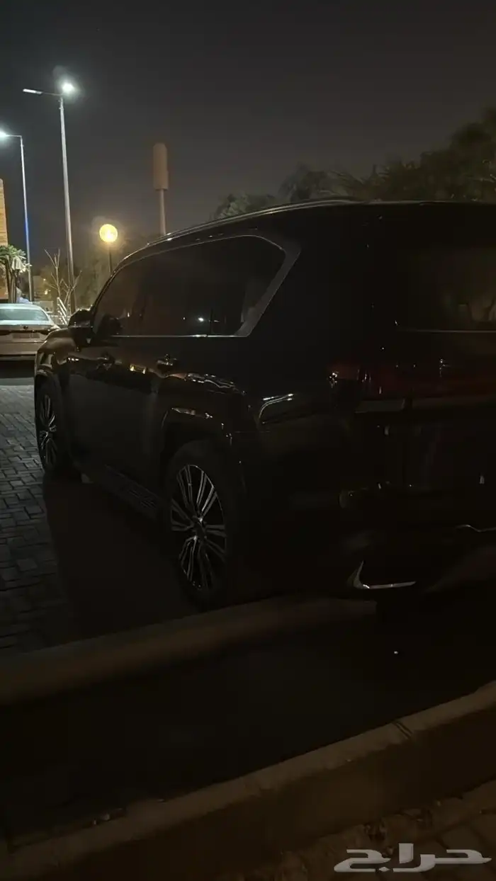 جيب لكزس للبيع 2