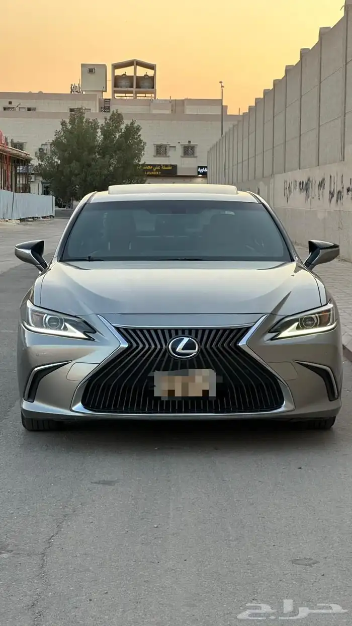 لكزس 2020 هايبرد 0