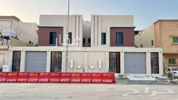 للبيع دوبلكس 250 متر دورين وملحق الضاحيه مرتب جدا 0