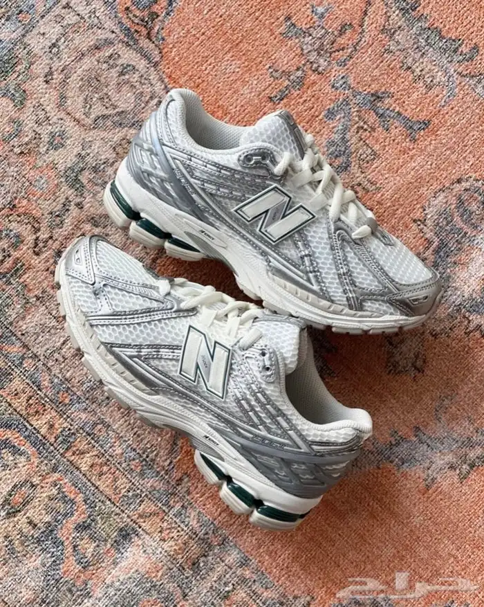 شوزات جزمة نايك اديداس اصليه باسعار حلوه 45