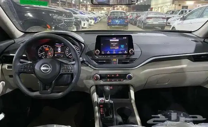 نيسان التيما ستاندرد اسود 2025 2