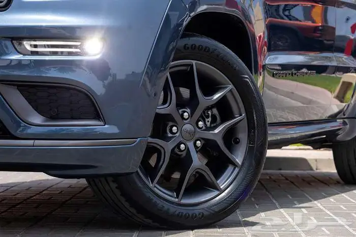 جميع جنوط الجييب الشيروكي الاصلية لكل الموديلات 24