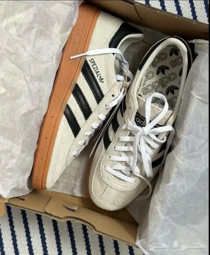 شوزات جزمة نايك اديداس اصليه باسعار حلوه 96
