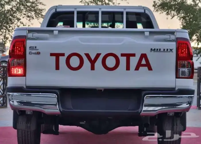 تويوتا هايلوكس 2025 ديزل وينزين غماره gl - GLX عروض خاصة 14