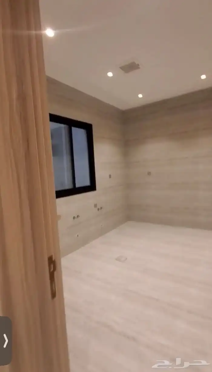 شقه للايجار حي الزهراء 233 م 3
