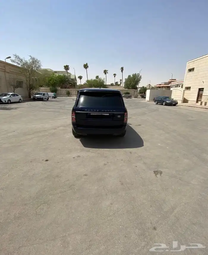 السيارة رنج روفر   موديل 2022 5