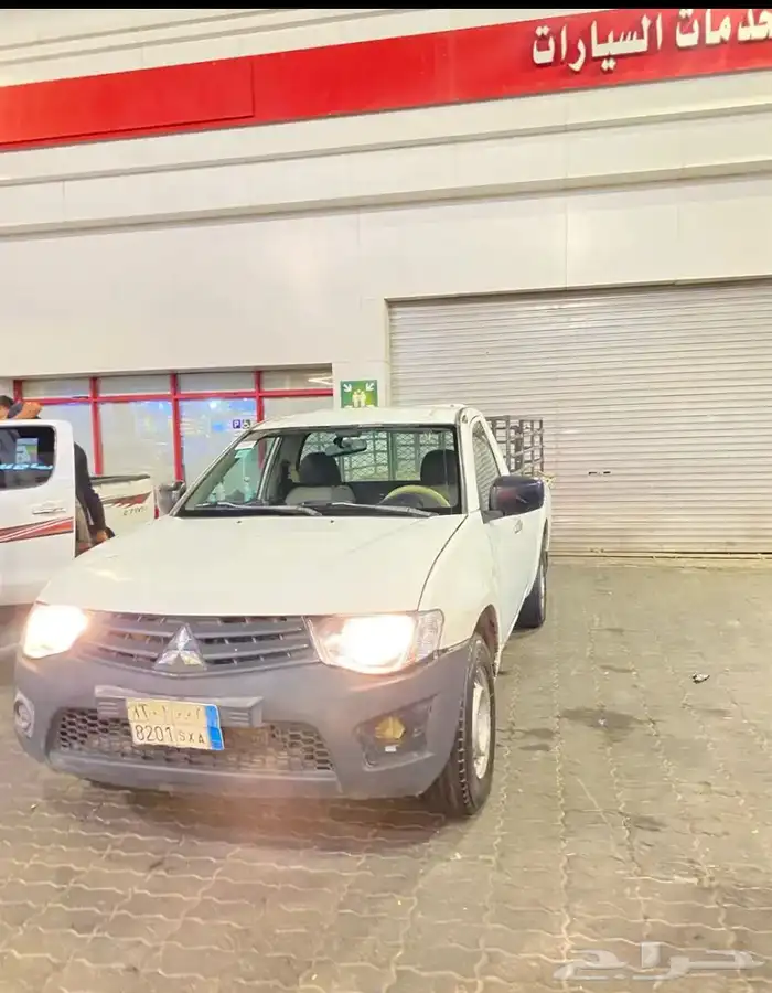 ونيت ميتسوبيشي 2010ممشى325 ديزل السوم 13 والبيع قريب 0