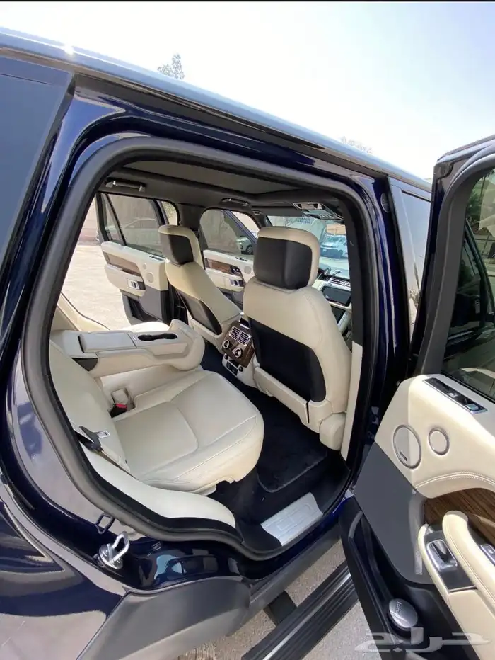 السيارة رنج روفر   موديل 2022 6